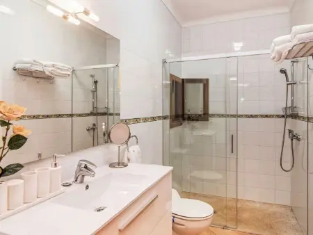 Schöne Finca mit Aussicht, Pool und Jacuzzi, Maison 7 personnes à Son Gall Vell - Photo 25