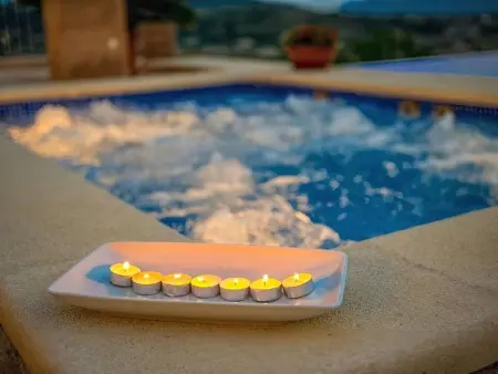 Schöne Finca mit Aussicht, Pool und Jacuzzi, Maison 7 personnes à Son Gall Vell - Photo 31