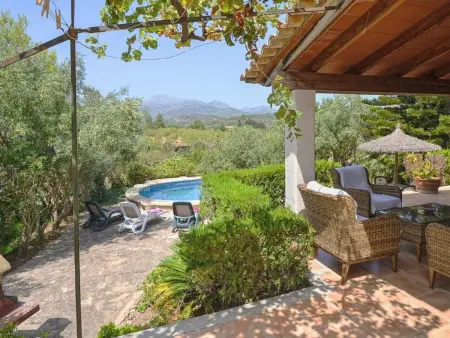Villa mit Garten, Grill und Terrasse, Maison 6 personnes à Inca - Photo 1
