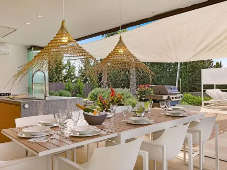 Luxuriöse Villa mit beheiztem Pool für 8 Persone - Photo 15