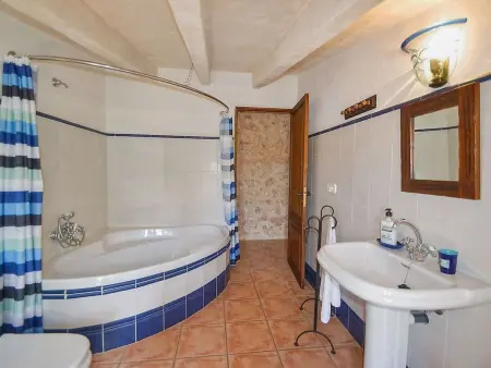 Wunderschönes Ferienhaus in Vilafranca De Bonany - Photo 25
