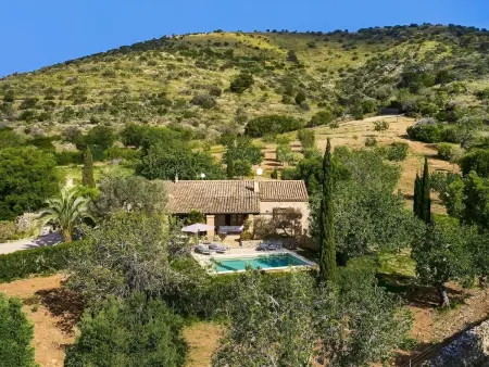 Finca mit Bergblick, Schwimmbad und Klimaanlage. - Photo 9