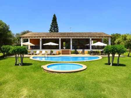 Finca in Meeresnähe mit Schwimmbad und Kinderbecken - Photo 9