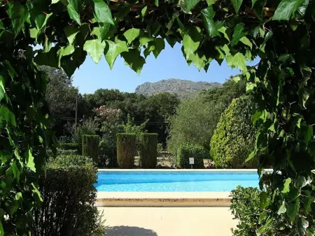 Fantastische Villa in einer ruhigen Gegend in der Nähe von Pollensa - Photo 1