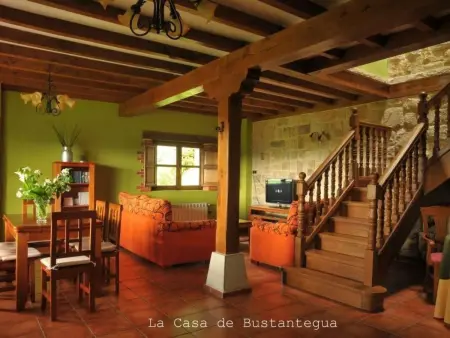 Fachwerkhaus mit Garten, Maison 6 personnes à Selaya - Photo 1