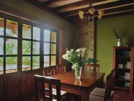 Fachwerkhaus mit Garten, Maison 6 personnes à Selaya - Photo 2