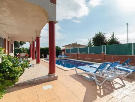 Chalet 'Vista Cunit' mit privatem Pool, Maison 14 personnes à Cubelles - Photo 3