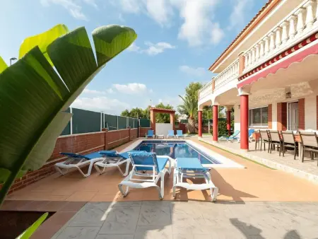 Chalet 'Vista Cunit' mit privatem Pool, Maison 14 personnes à Cubelles - Photo 4