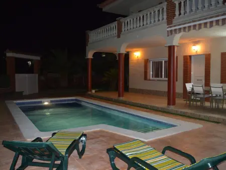Chalet 'Vista Cunit' mit privatem Pool, Maison 14 personnes à Cubelles - Photo 11