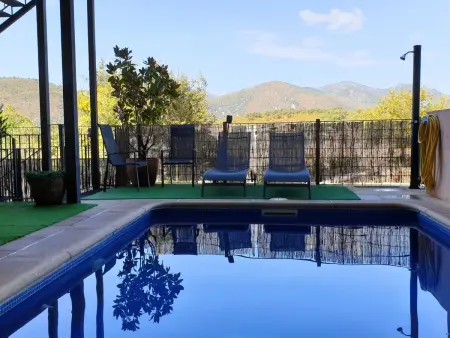 mit privatem Pool, Maison 6 personnes à Navas de Estena - Photo 4