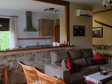 mit privatem Pool, Maison 6 personnes à Navas de Estena - Photo 10