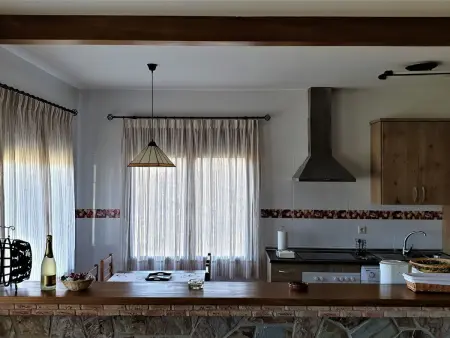 mit privatem Pool, Maison 6 personnes à Navas de Estena - Photo 11