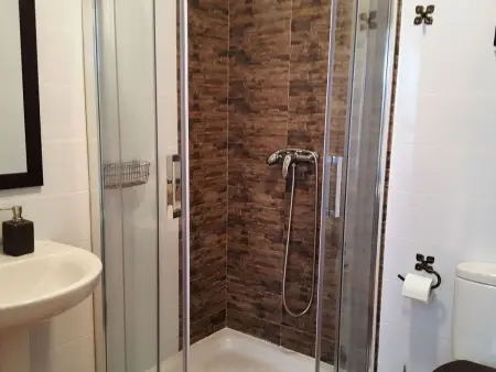 mit privatem Pool, Maison 6 personnes à Navas de Estena - Photo 17