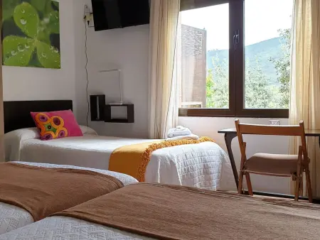 mit privatem Pool, Maison 6 personnes à Navas de Estena - Photo 19