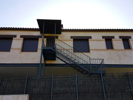 mit privatem Pool, Maison 6 personnes à Navas de Estena - Photo 34