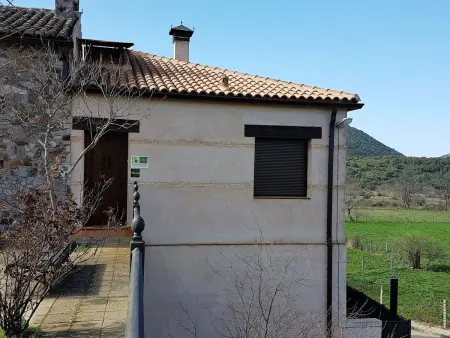 mit privatem Pool, Maison 6 personnes à Navas de Estena - Photo 36