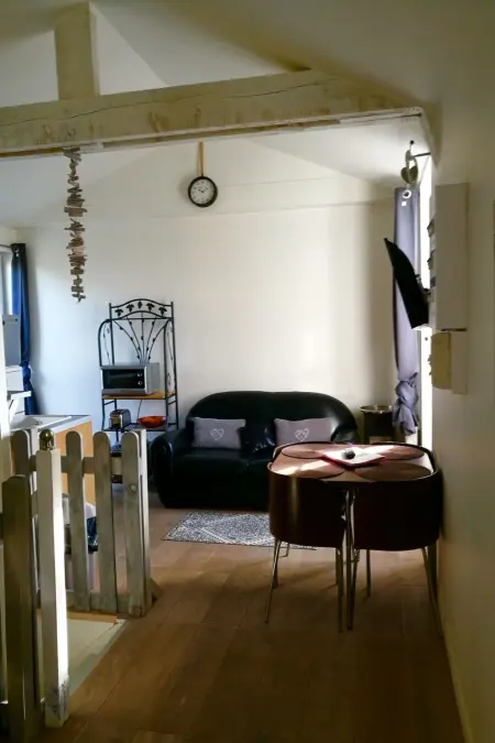Schöne Unterkunft mit Terrasse in der Nähe des Meeres - Photo 2