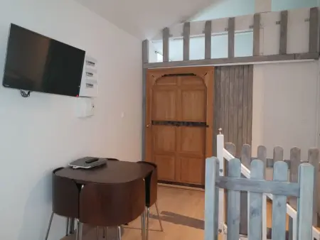 Schöne Unterkunft mit Terrasse in der Nähe des Meeres - Photo 6