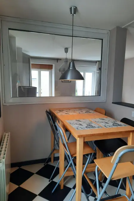 Wohnung mit Privatparkplatz, Appartement 4 personnes à Granville - Photo 4