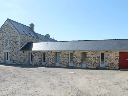 Schönes Ferienhaus in Saint Maurice en Cotentin - Photo 11