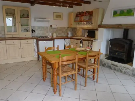 in Vesly mit Beheiztem gemeinsamem Pool, Maison 4 personnes à Bretteville sur Ay - Photo 7