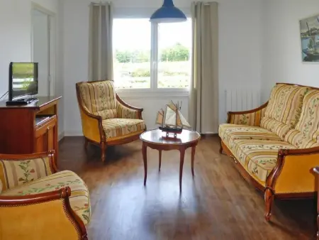 Tolles Ferienhaus in Esquibien mit Großem Garten - Photo 1