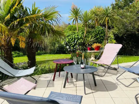 Prächtige Villa mit exotischem Garten, Strand 200m entfernt - Photo 2