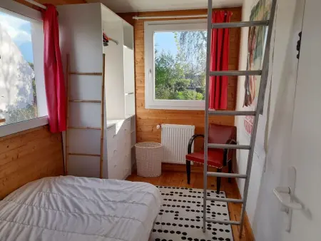 Großes Familienhaus mit schön angelegtem Garten - Photo 21