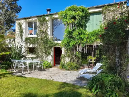 Großes Familienhaus mit schön angelegtem Garten - Photo 28