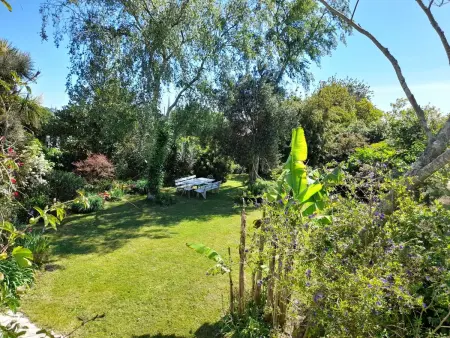 Großes Familienhaus mit schön angelegtem Garten - Photo 29