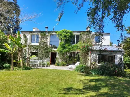 Großes Familienhaus mit schön angelegtem Garten - Photo 31