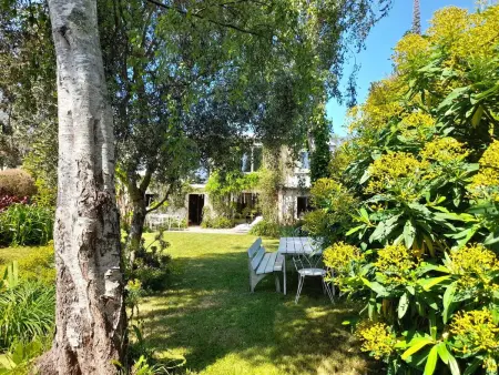 Großes Familienhaus mit schön angelegtem Garten - Photo 38