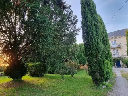8-Zimmer-Schloss mit Pool und eigenem Park, Maison 15 personnes à Marennes - Photo 9