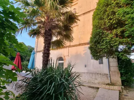 8-Zimmer-Schloss mit Pool und eigenem Park, Maison 15 personnes à Marennes - Photo 11