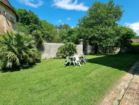 8-Zimmer-Schloss mit Pool und eigenem Park, Maison 15 personnes à Marennes - Photo 14