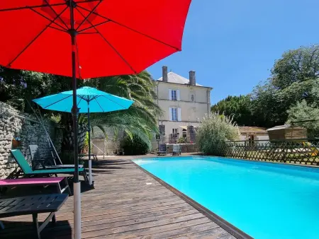 8-Zimmer-Schloss mit Pool und eigenem Park, Maison 15 personnes à Marennes - Photo 21