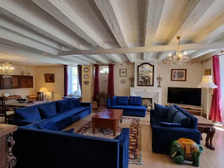 8-Zimmer-Schloss mit Pool und eigenem Park, Maison 15 personnes à Marennes - Photo 25
