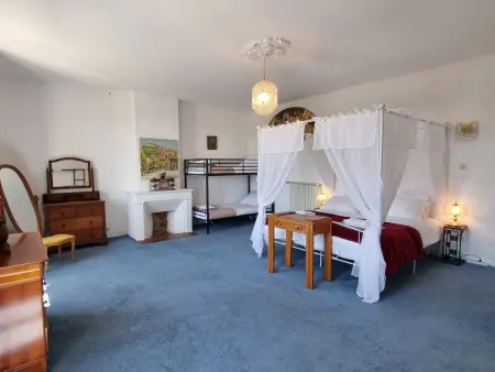 8-Zimmer-Schloss mit Pool und eigenem Park, Maison 15 personnes à Marennes - Photo 43
