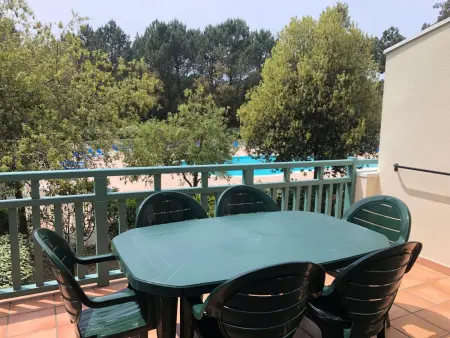 Schönes Appartment in ruhiger Lage in einer baumbestandenen Residenz mit beheiz - Photo 3