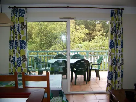 Schönes Appartment in ruhiger Lage in einer baumbestandenen Residenz mit beheiz - Photo 7