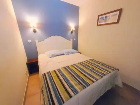 Schönes Appartment in ruhiger Lage in einer baumbestandenen Residenz mit beheiz - Photo 8