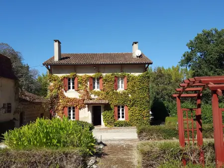 Der Pavillon - im Park des Schlosses Lescaut, Maison 7 personnes à Montignac de Lauzun - Photo 2
