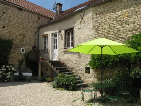 Haus  Les Moinillons  mit privatem Pool, Maison 3 personnes à Ancy le Franc - Photo 1
