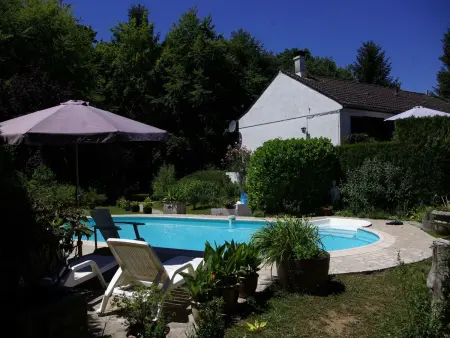 mit Garten, Grill und Terrasse, Maison 6 personnes à Thury - Photo 2