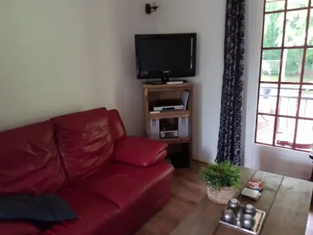 mit Garten, Grill und Terrasse, Maison 6 personnes à Thury - Photo 7