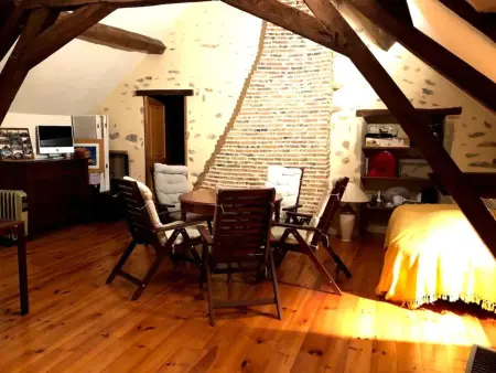 Landhaus mit eingezäuntem Garten, Maison 4 personnes à Crux la Ville - Photo 10