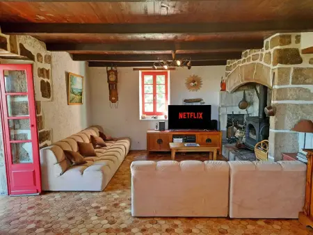 Klimatisiertes Ferienhaus mit Pool, Maison 7 personnes à Largentière - Photo 4