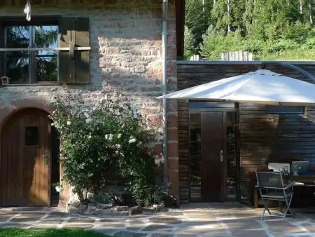 in Walscheid mit Terrasse, Grill, Maison 8 personnes à Walscheid - Photo 1