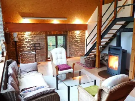in Walscheid mit Terrasse, Grill, Maison 8 personnes à Walscheid - Photo 2