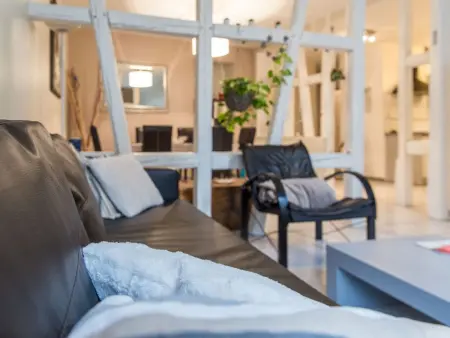 mit zwei Garagenstellplätzen, Appartement 10 personnes à Colmar - Photo 2